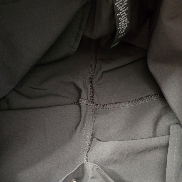 VUORI Kore Shorts | S - Picture 5 of 9